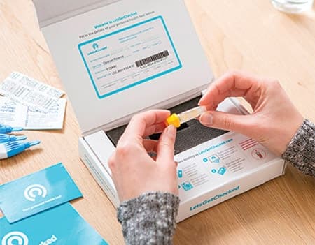 Rollover hinged lid box for prick test at home